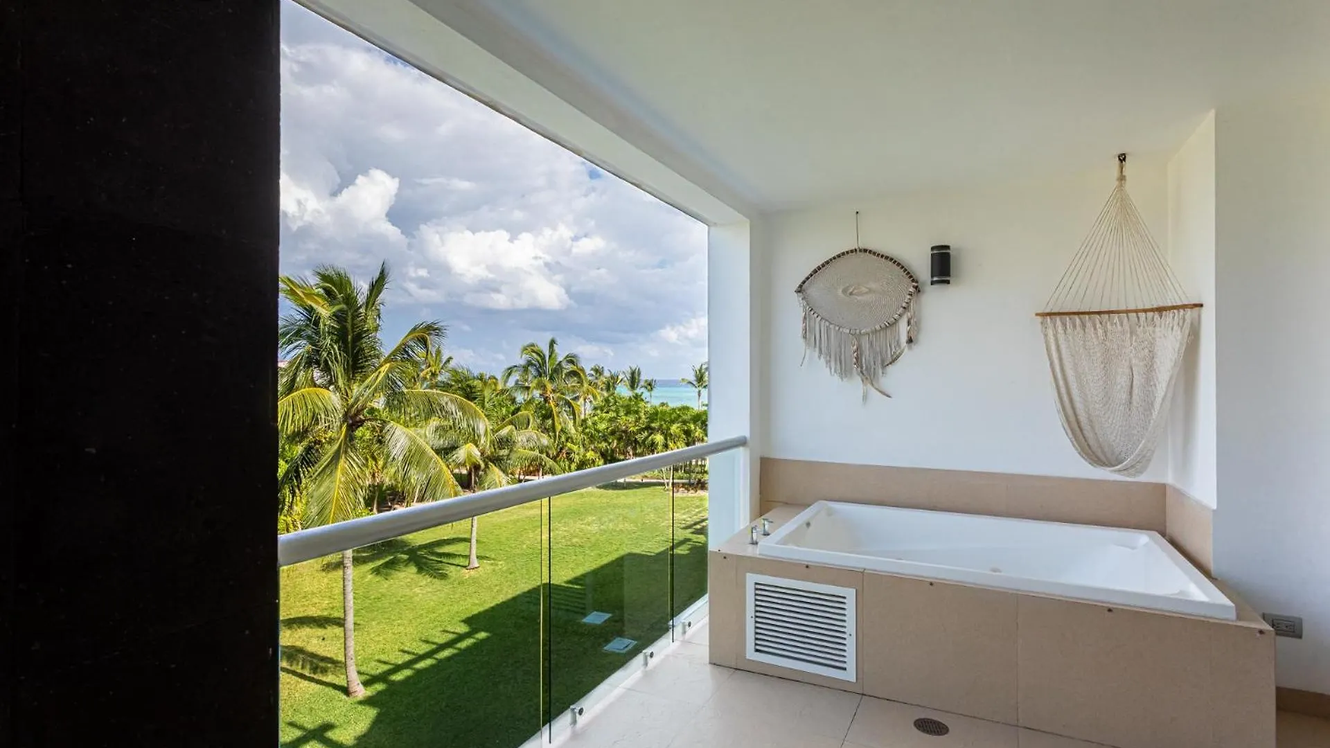 New !! Casa Miramar Ocean View 325 S Apts Playa del Carmen Apartment