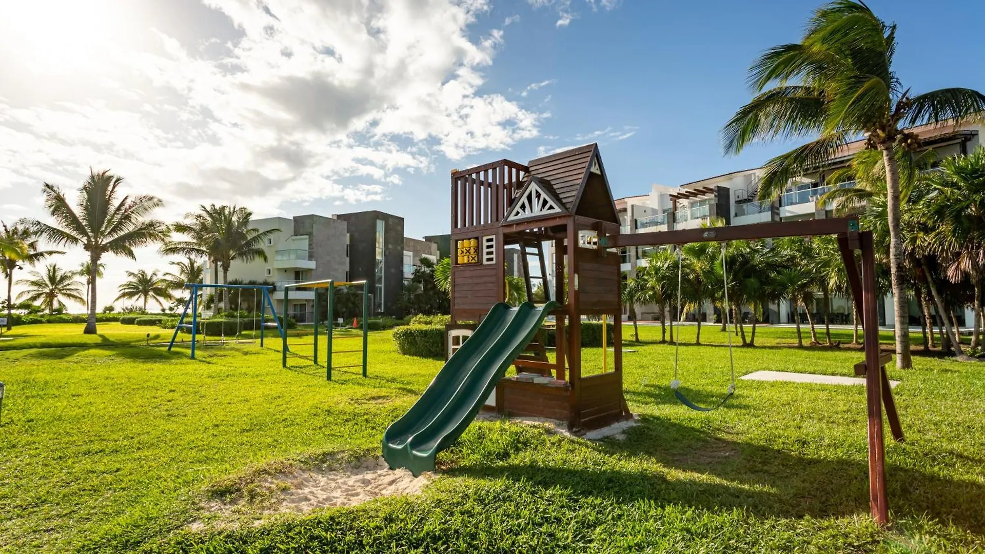 Apartment New !! Casa Miramar Ocean View 325 S Apts Playa del Carmen